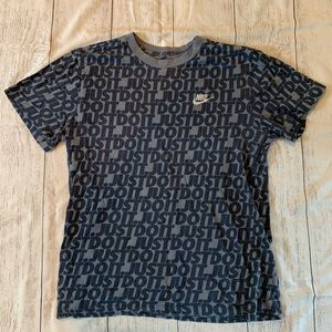Men’s Nike shirt sz small